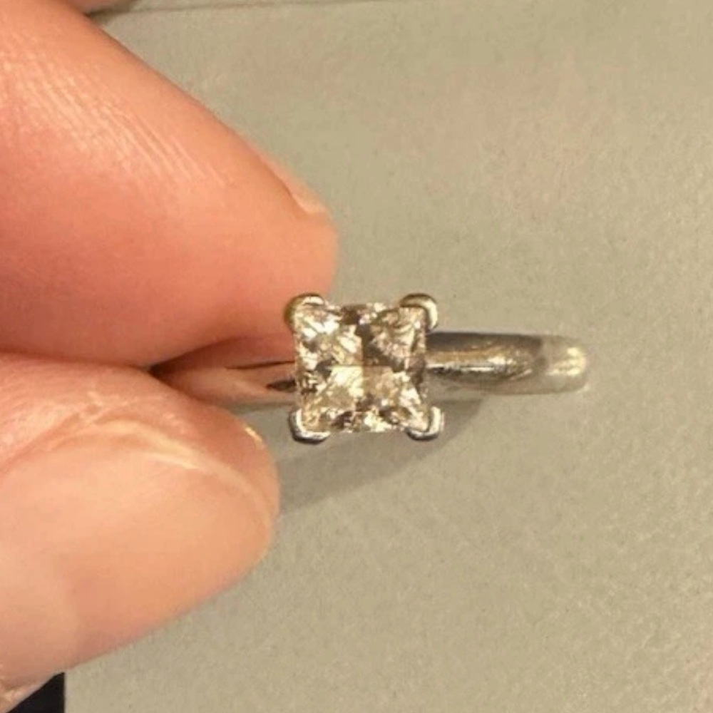 14K White Gold GSI Certified .59ct H/VVS2 Lab Grown Diamond Engagement Ring 5.5